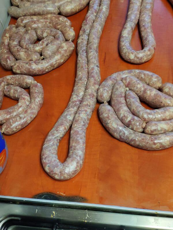 Görlitz Wochenmarkt - selbstgemachte Produkte - Wurst frisch